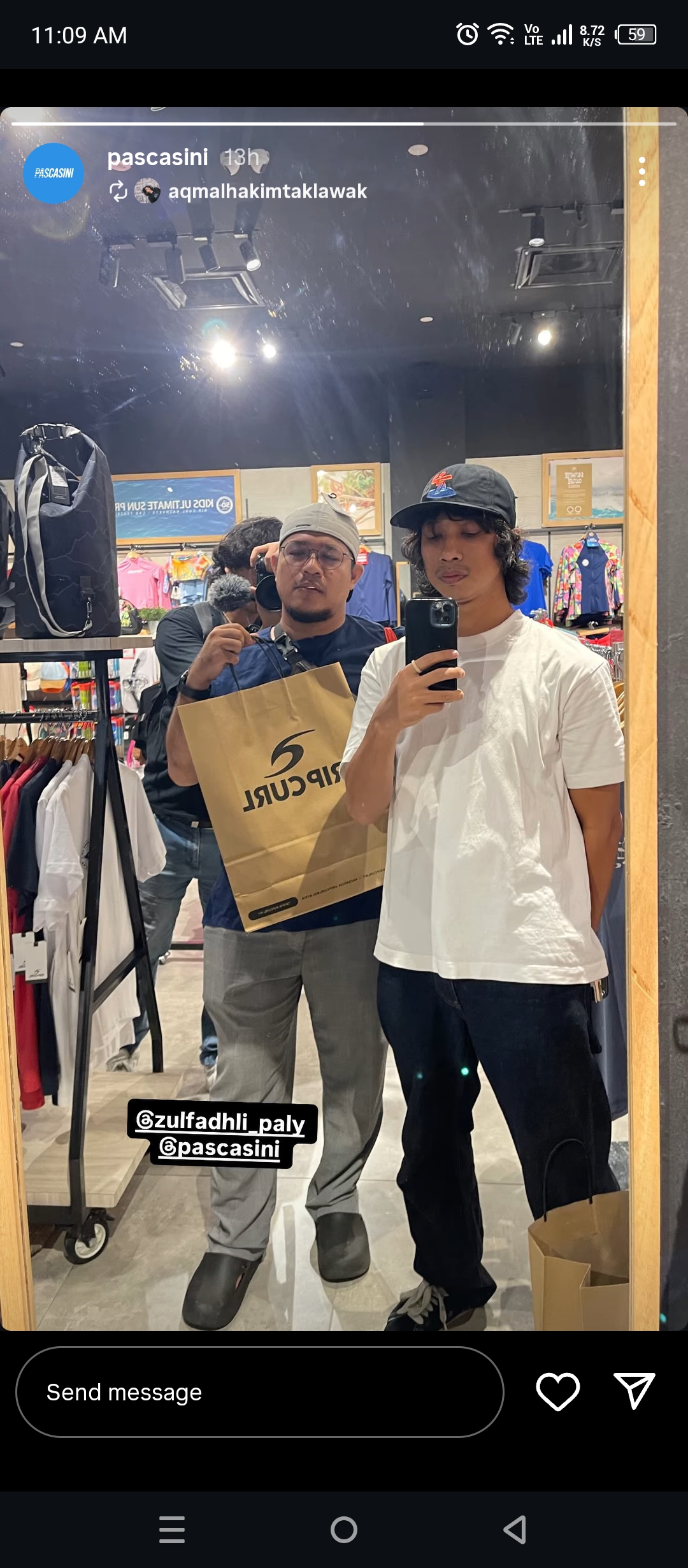 Pasca Sini mirror selfie at Rip Curl